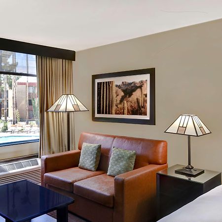 Doubletree By Hilton Phoenix- Tempe Exteriör bild