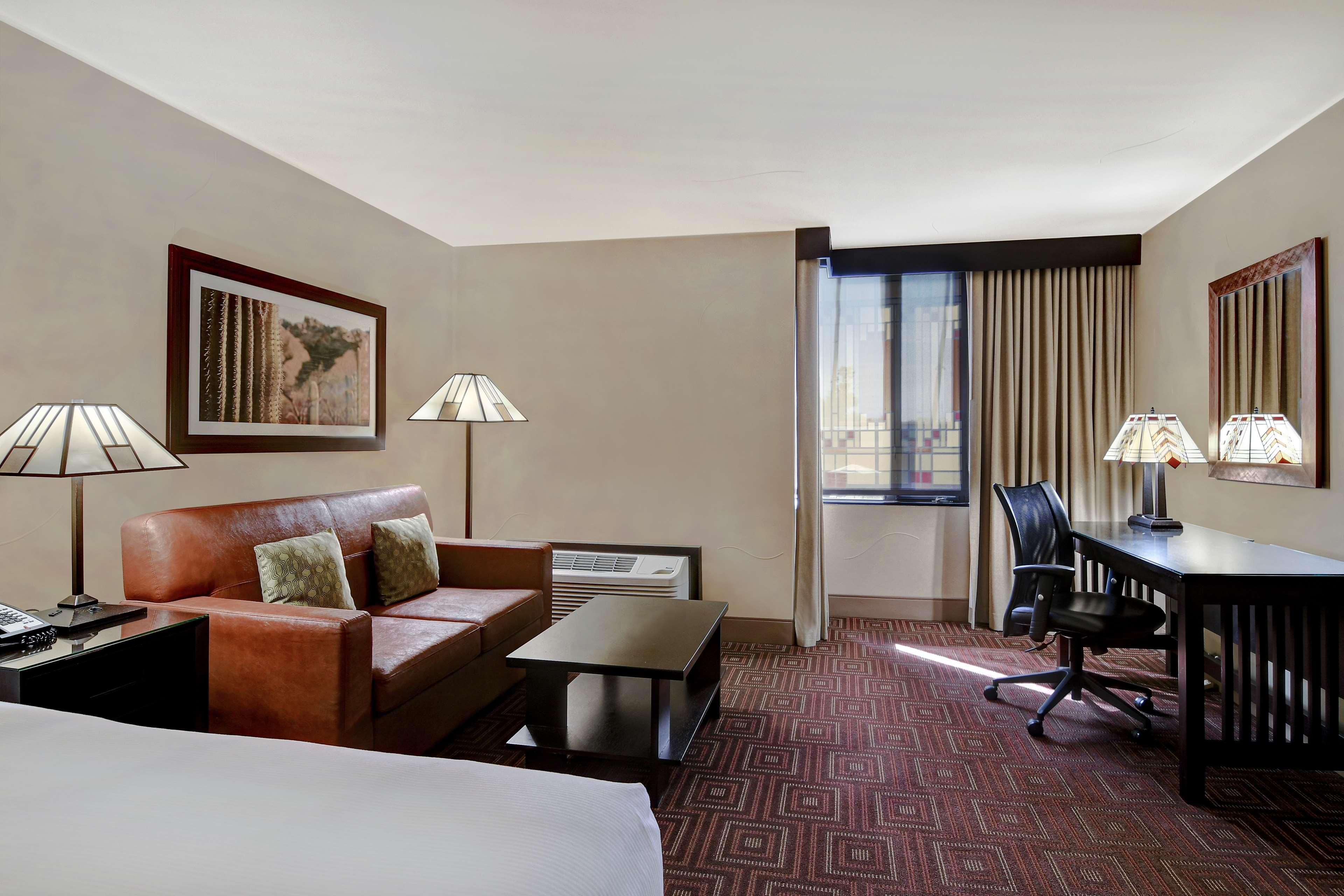Doubletree By Hilton Phoenix- Tempe Exteriör bild