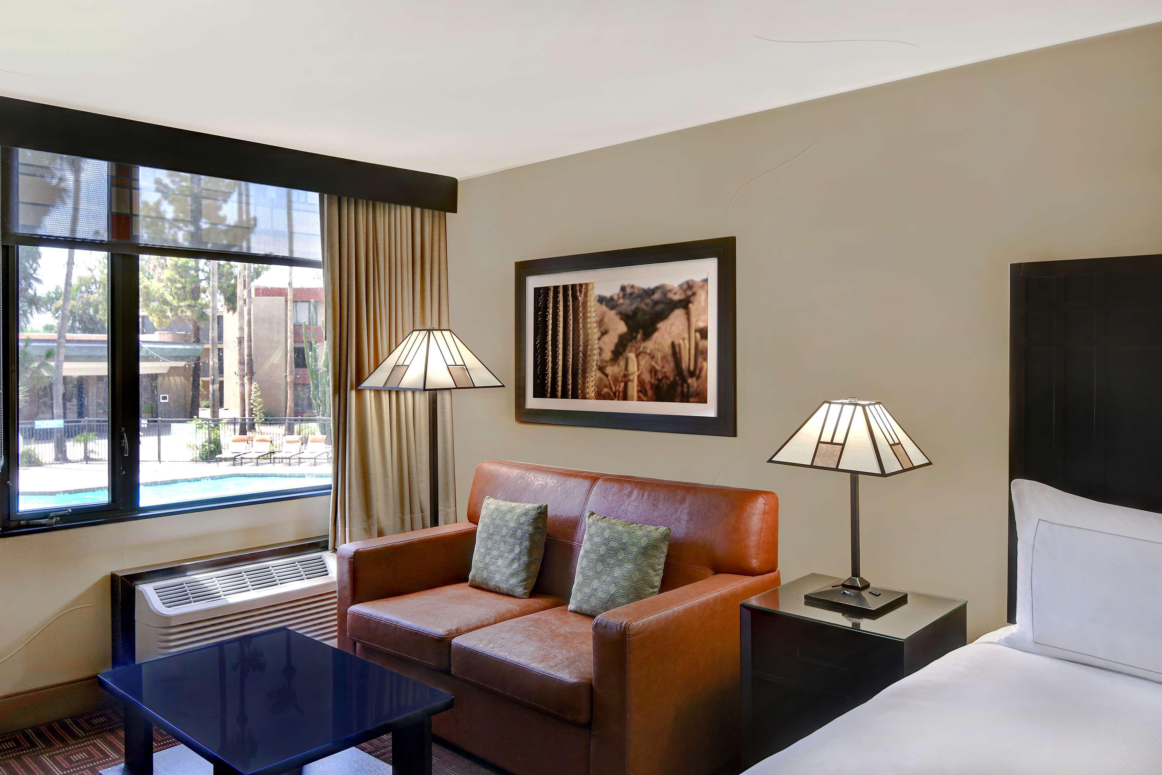 Doubletree By Hilton Phoenix- Tempe Exteriör bild
