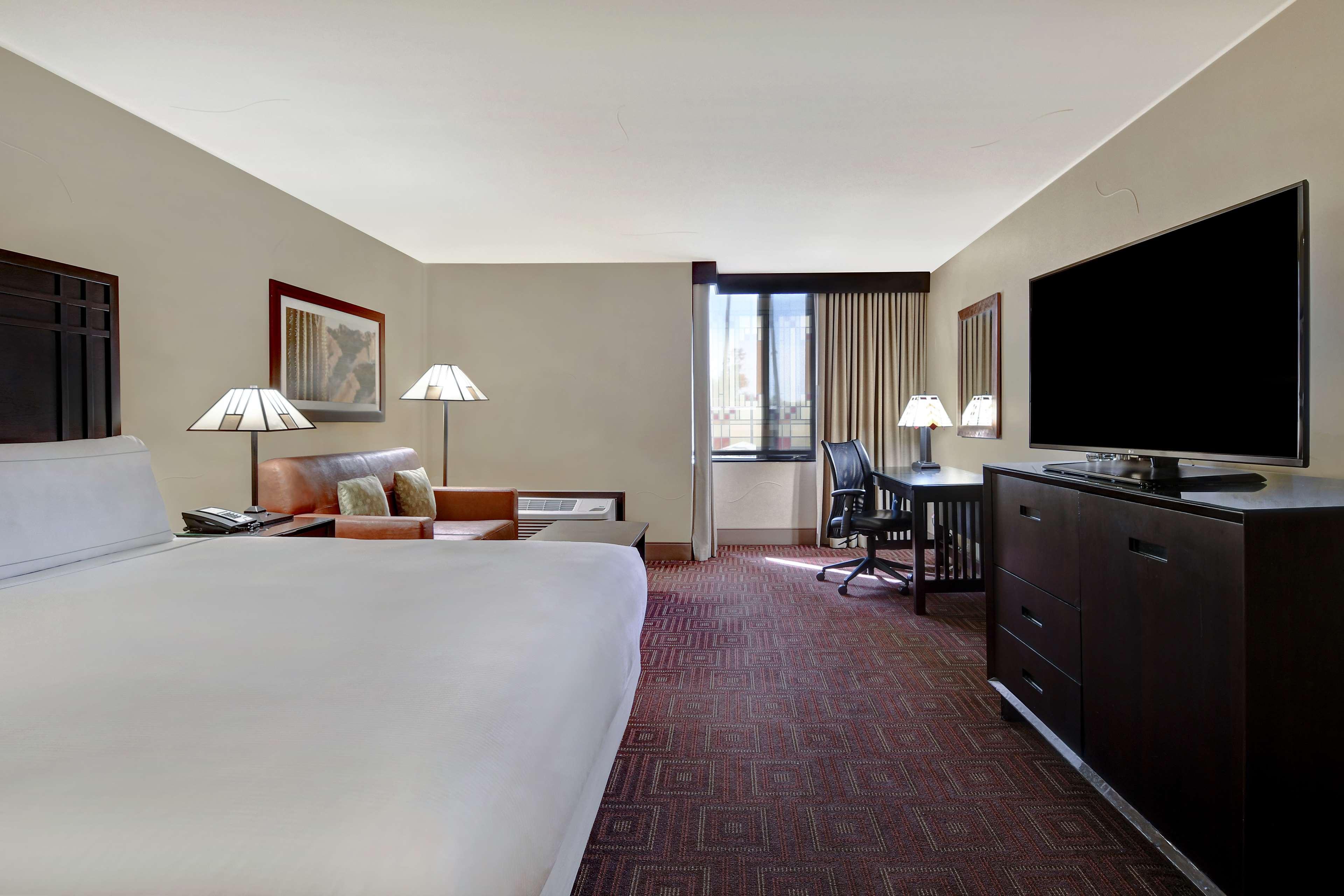 Doubletree By Hilton Phoenix- Tempe Exteriör bild