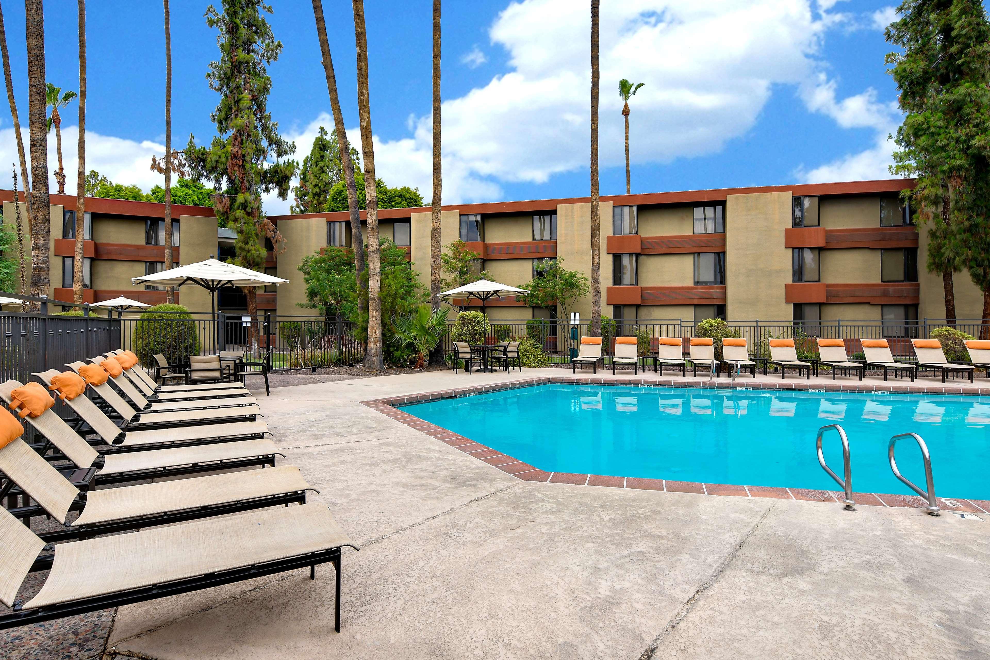 Doubletree By Hilton Phoenix- Tempe Exteriör bild