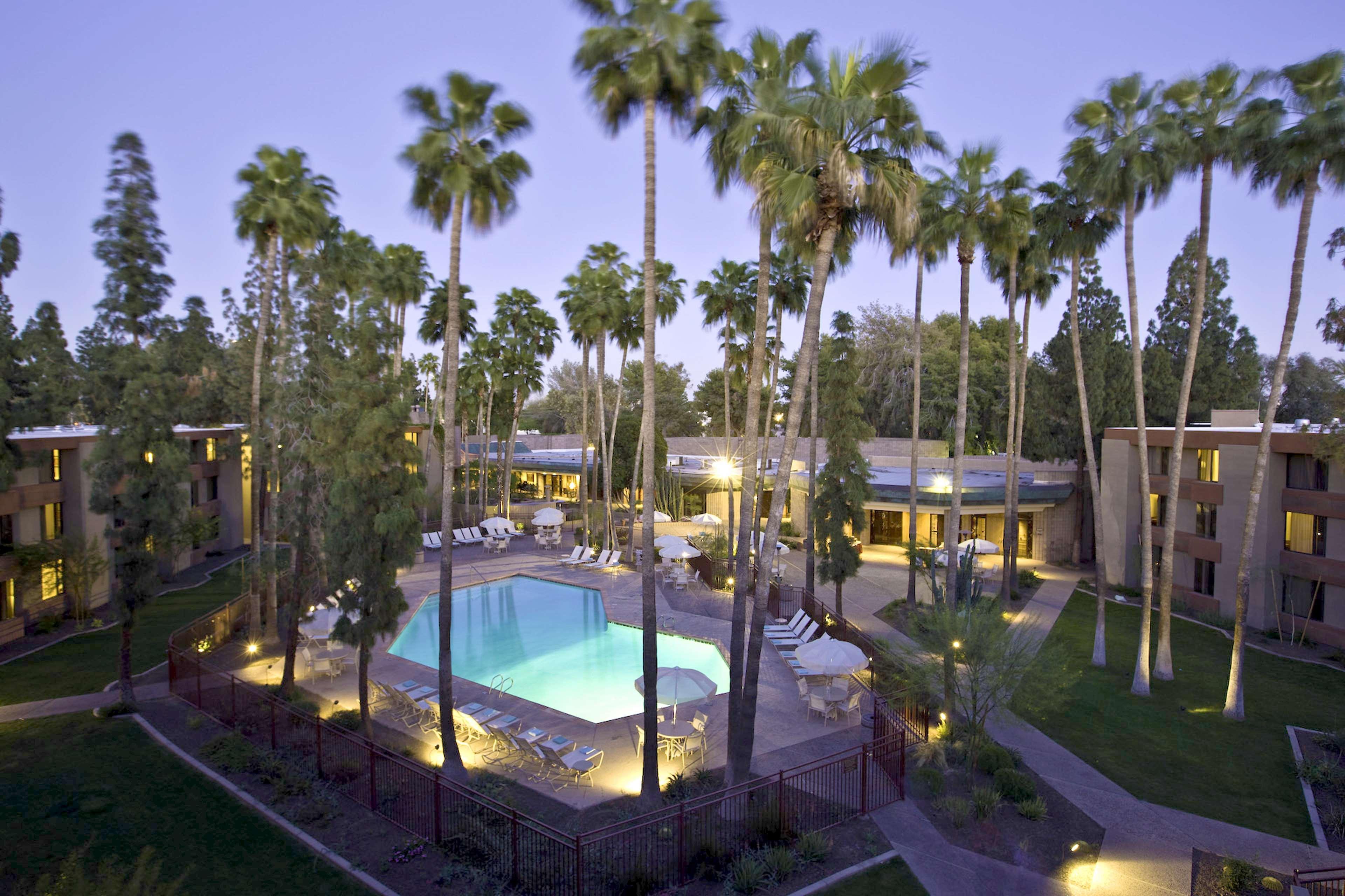 Doubletree By Hilton Phoenix- Tempe Exteriör bild