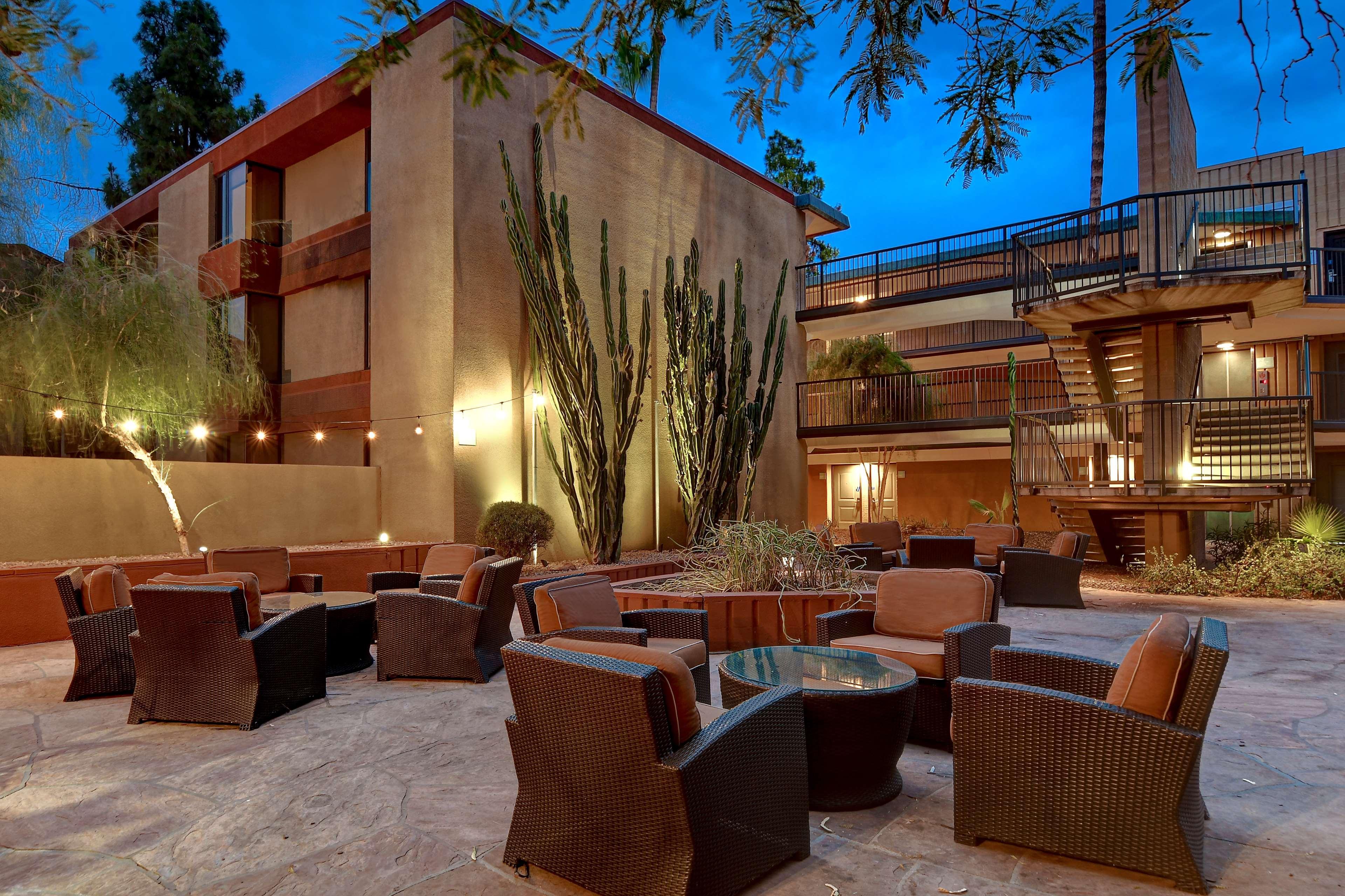 Doubletree By Hilton Phoenix- Tempe Exteriör bild