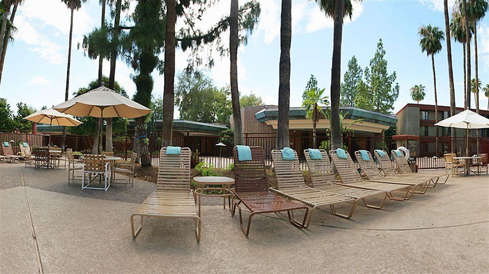 Doubletree By Hilton Phoenix- Tempe Exteriör bild